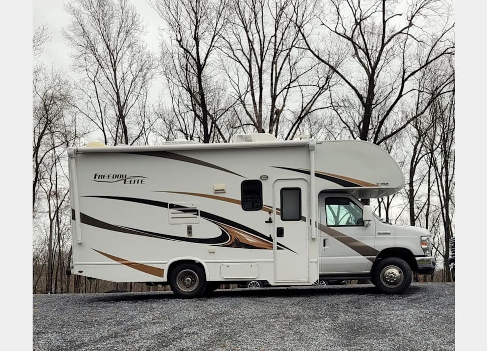 Class C Motor Home rentals in Honey Grove