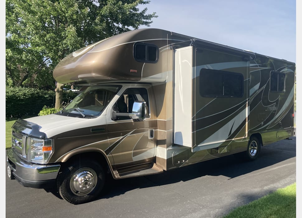 Class C Motor Home rentals in Grand Rapids