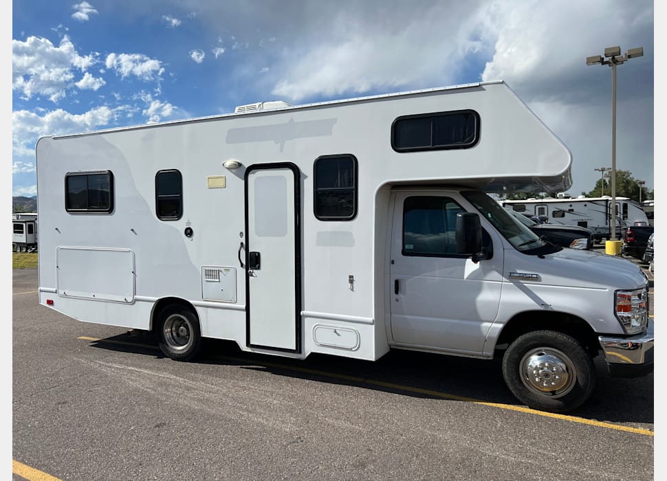 Class C Motor Home rentals in Englewood