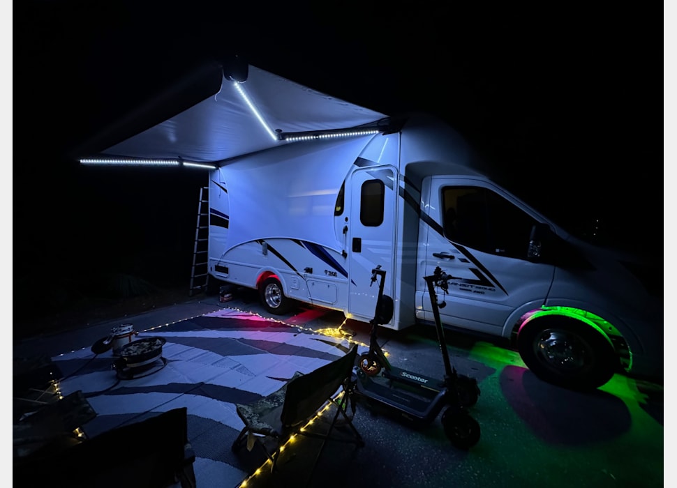Class C Motor Home rentals in Coconut Creek
