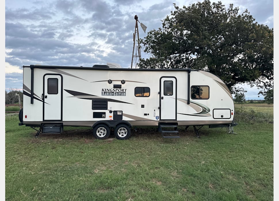 Travel Trailer rentals in Seymour