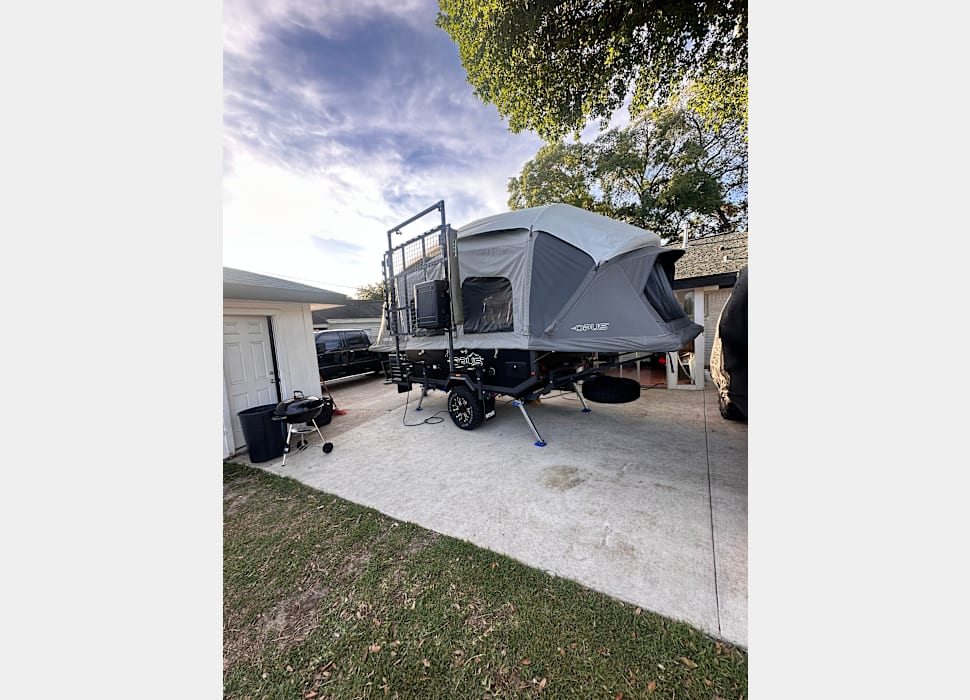Pop-up Camper rentals in Spring