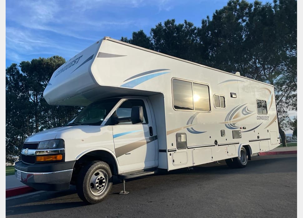 Class C Motor Home rentals in Lake Forest