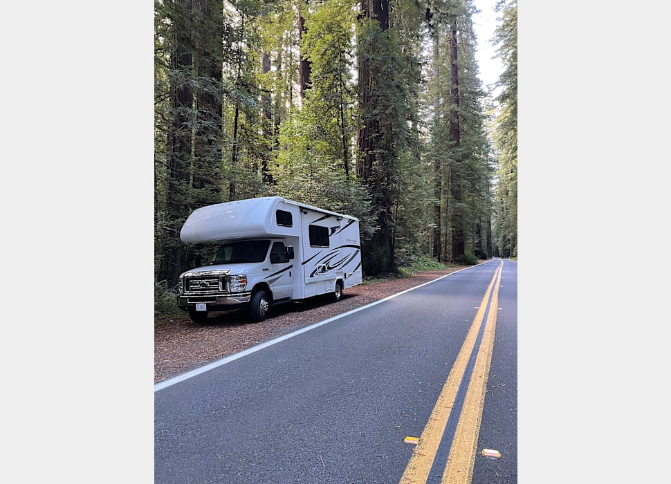 Class C Motor Home rentals in Village of Oak Creek (Big Park)