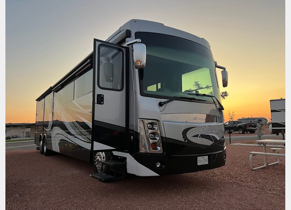 Class A Motor Home rentals in Whitehouse