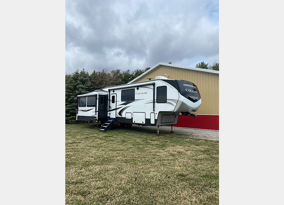 Fifth Wheel rentals in Lexington