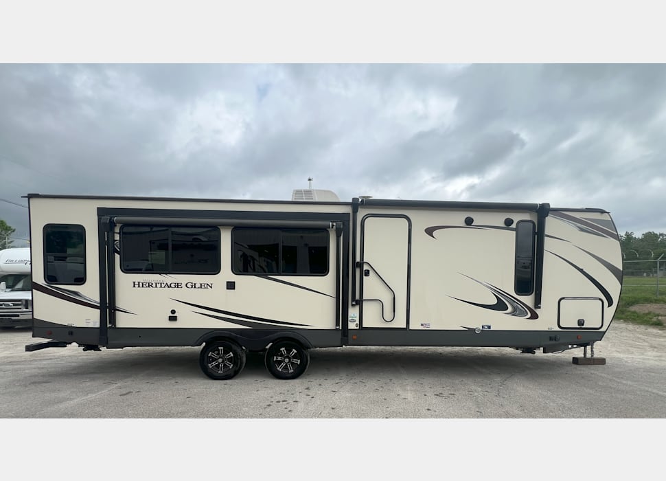 Travel Trailer rentals in Pleasant Hill