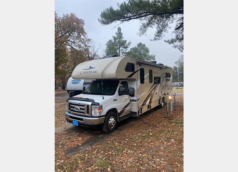 Class C Motor Home rentals in Ava