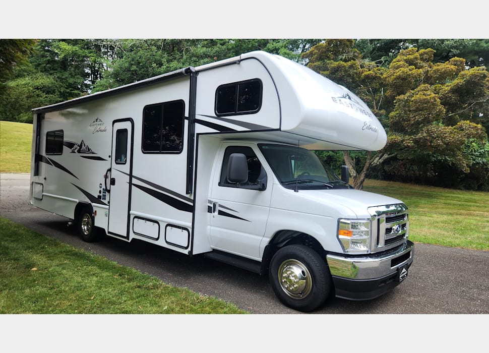 Class C Motor Home rentals in Southbury
