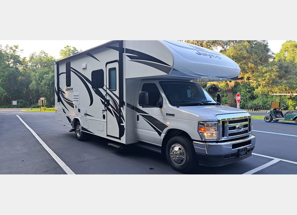 Class C Motor Home rentals in Orlando