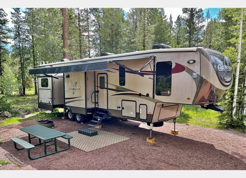 Fifth Wheel rentals in Phoenix