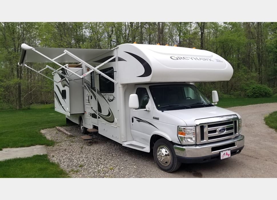 Class C Motor Home rentals in Rockford