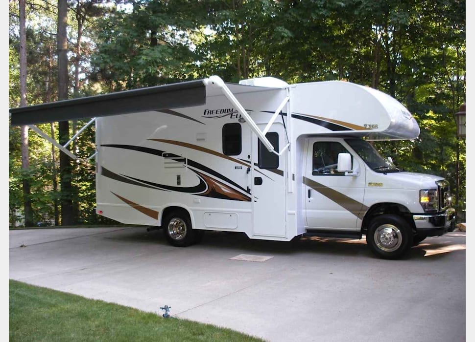Class C Motor Home rentals in Newark