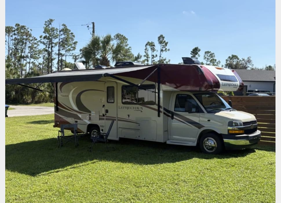 Class C Motor Home rentals in Orlando