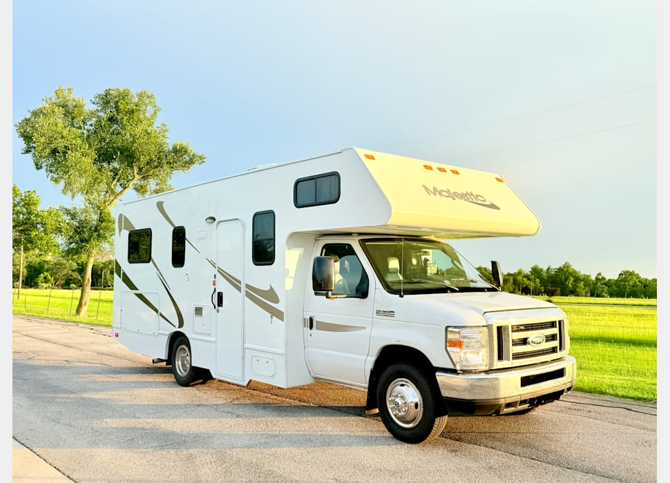 Class C Motor Home rentals in San Antonio
