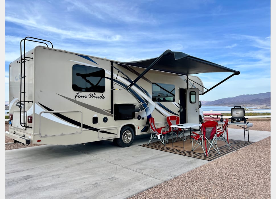 Class C Motor Home rentals in Las Vegas