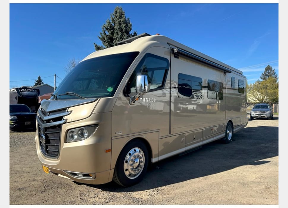 Class A Motor Home rentals in Colton