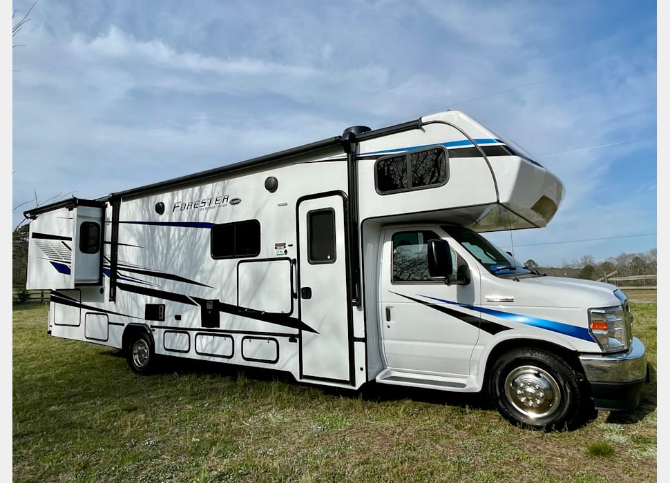 Class C Motor Home rentals in Yulee