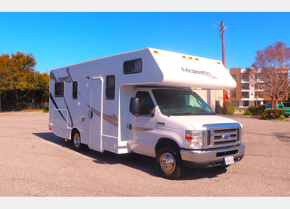 Class C Motor Home rentals in Las Vegas