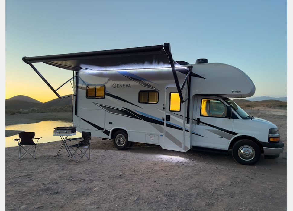 Class C Motor Home rentals in Peoria