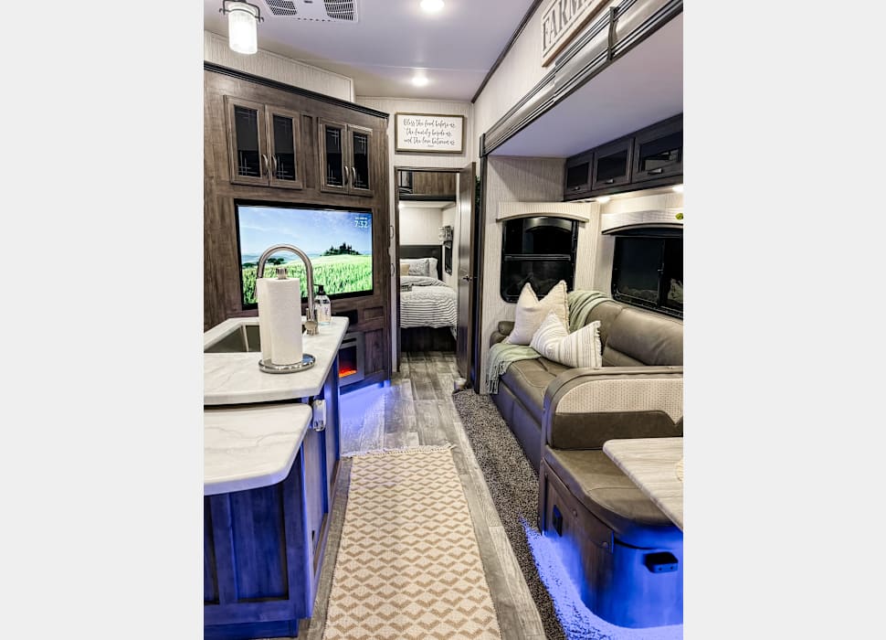 Fifth Wheel rentals in Winchester