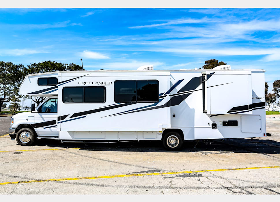 Class C Motor Home rentals in Rancho Cucamonga
