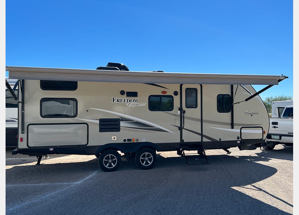 Travel Trailer rentals in Thatcher