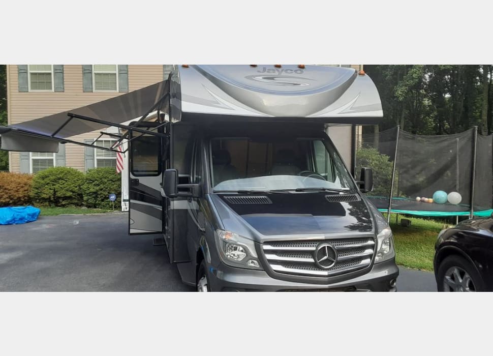 Class C Motor Home rentals in Sevierville