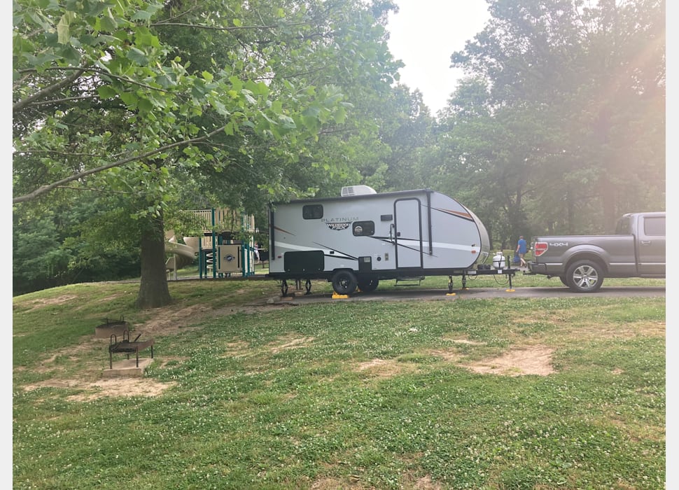 Travel Trailer rentals in Sullivan