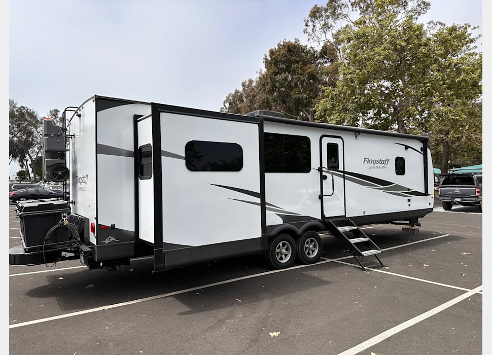 Travel Trailer rentals in Irvine