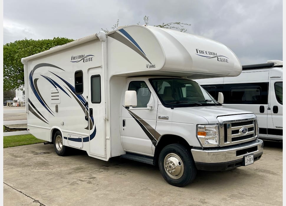 Class C Motor Home rentals in Fort Worth