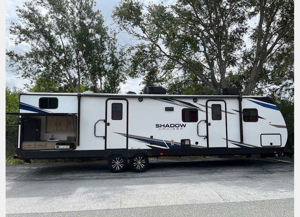 Travel Trailer rentals in Largo