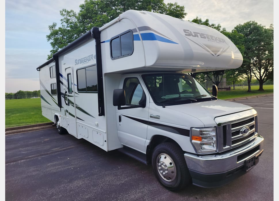 Class C Motor Home rentals in Piqua