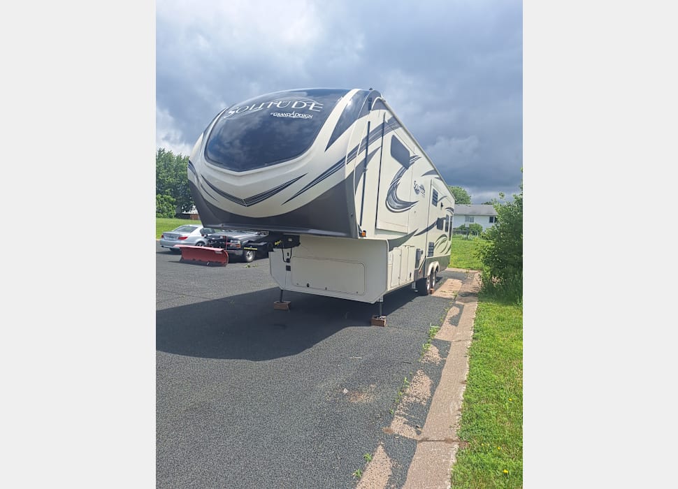 Fifth Wheel rentals in Farmington