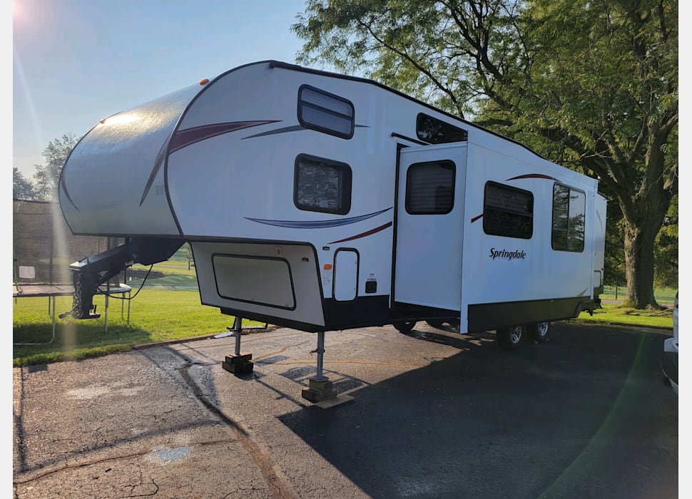Fifth Wheel rentals in Bolivar