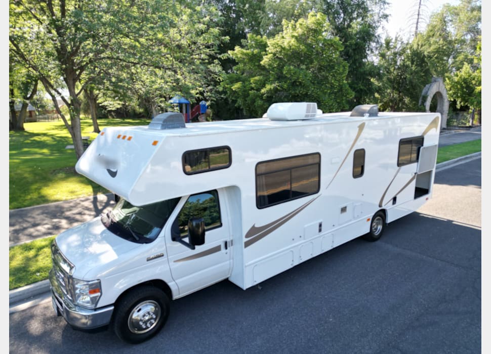 Class C Motor Home rentals in Kaysville
