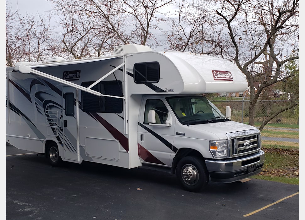 Class C Motor Home rentals in Black Diamond