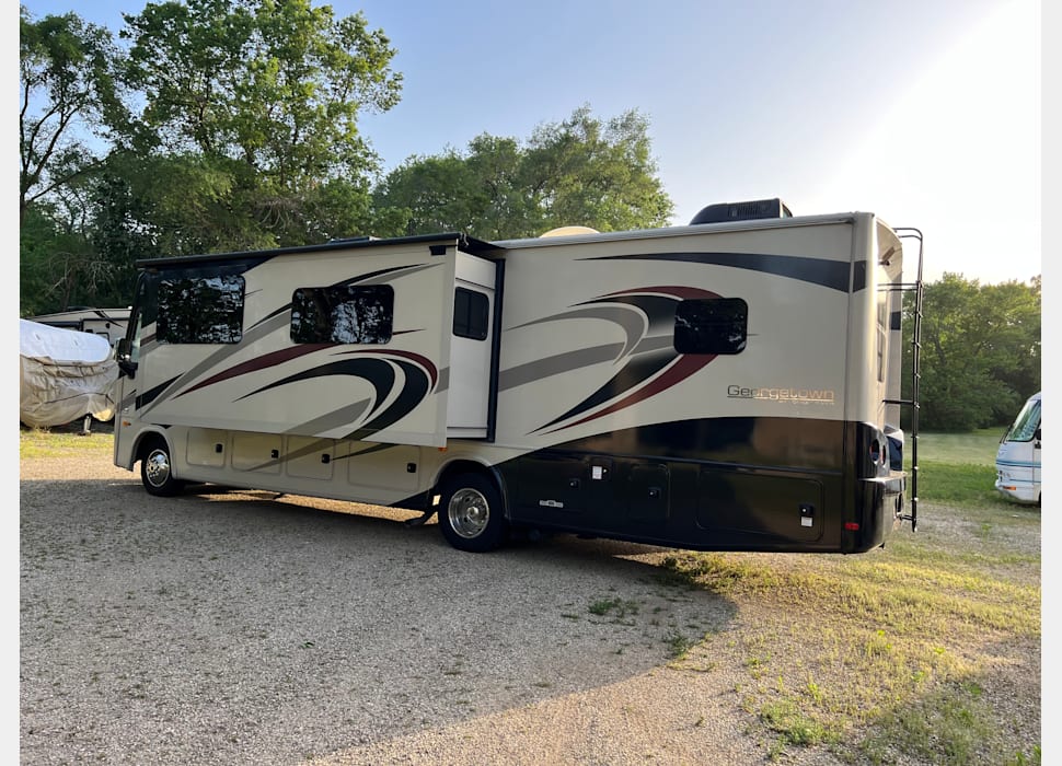 Class A Motor Home rentals in Naperville