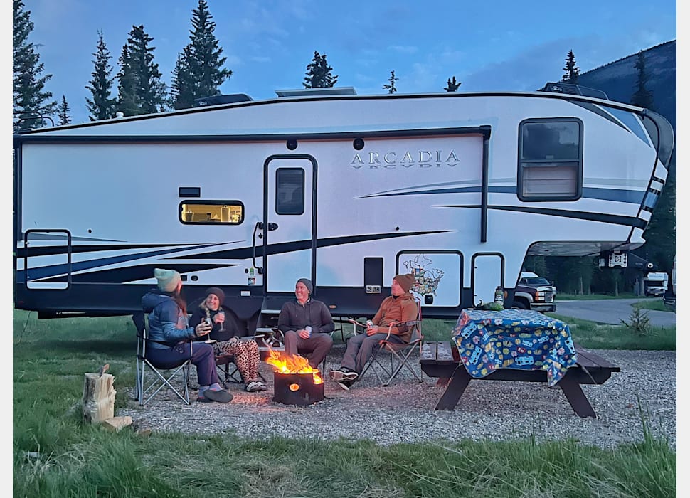 Fifth Wheel rentals in Bartlett