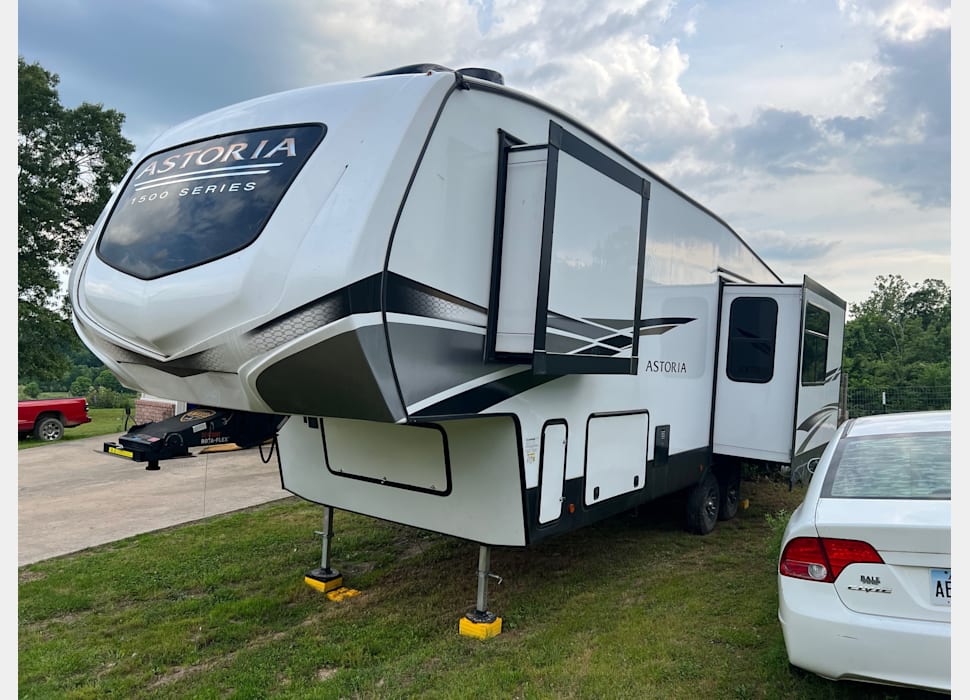 Fifth Wheel rentals in Springdale