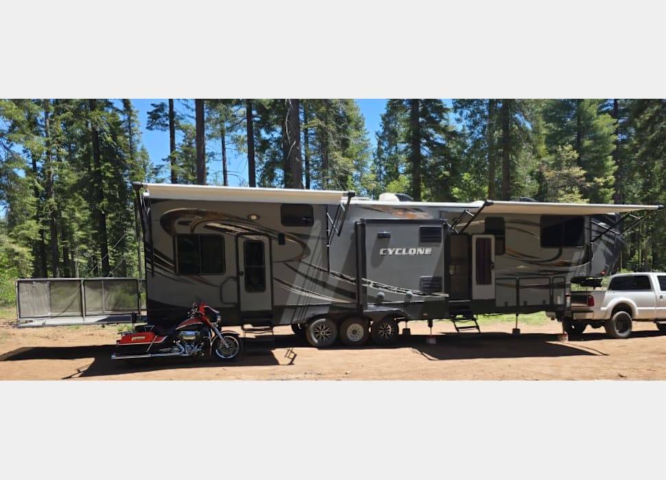 Fifth Wheel rentals in Las Vegas
