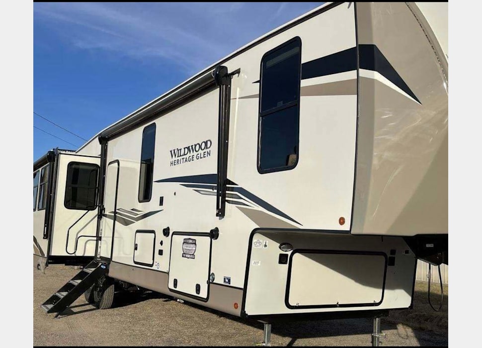 Fifth Wheel rentals in LAGRANGE