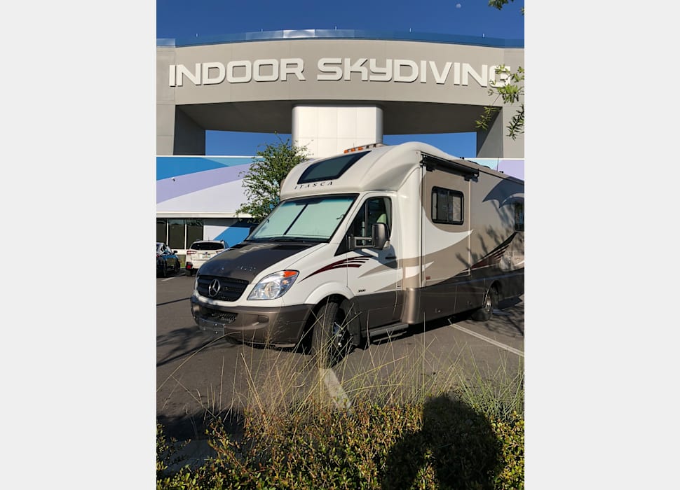 Class C Motor Home rentals in Monticello