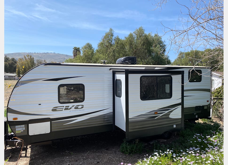 Travel Trailer rentals in Los Angeles
