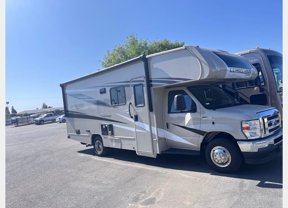 Class C Motor Home rentals in Manteca