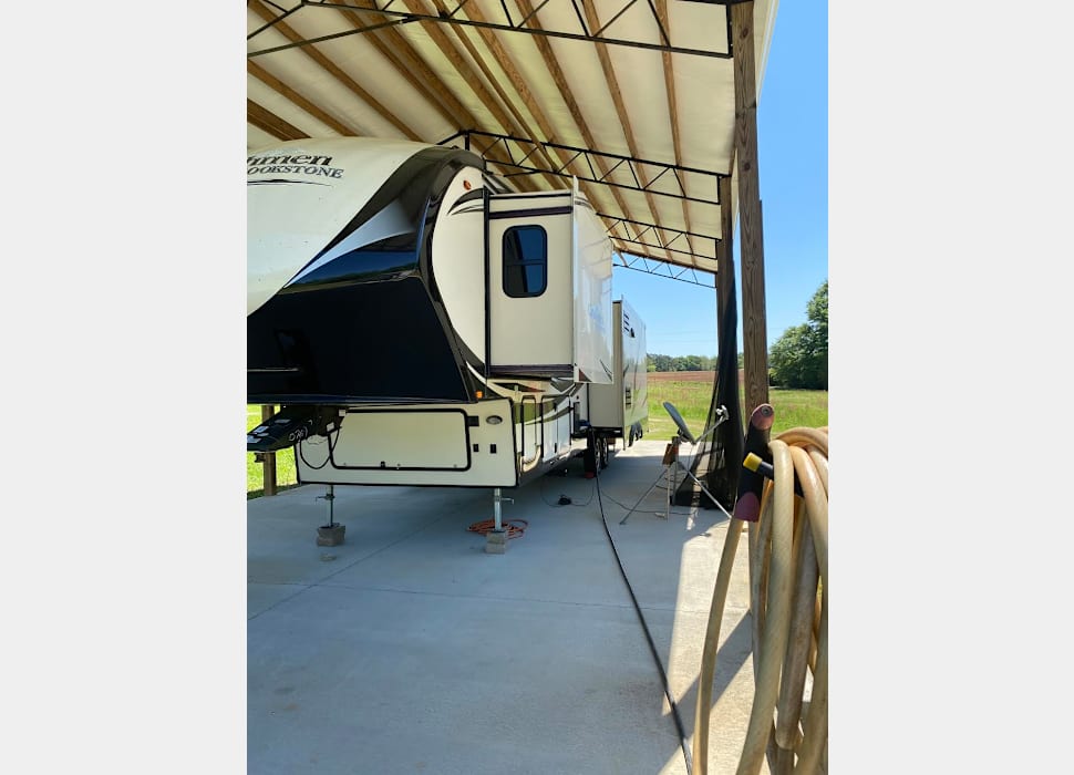 Fifth Wheel rentals in Eastpoint