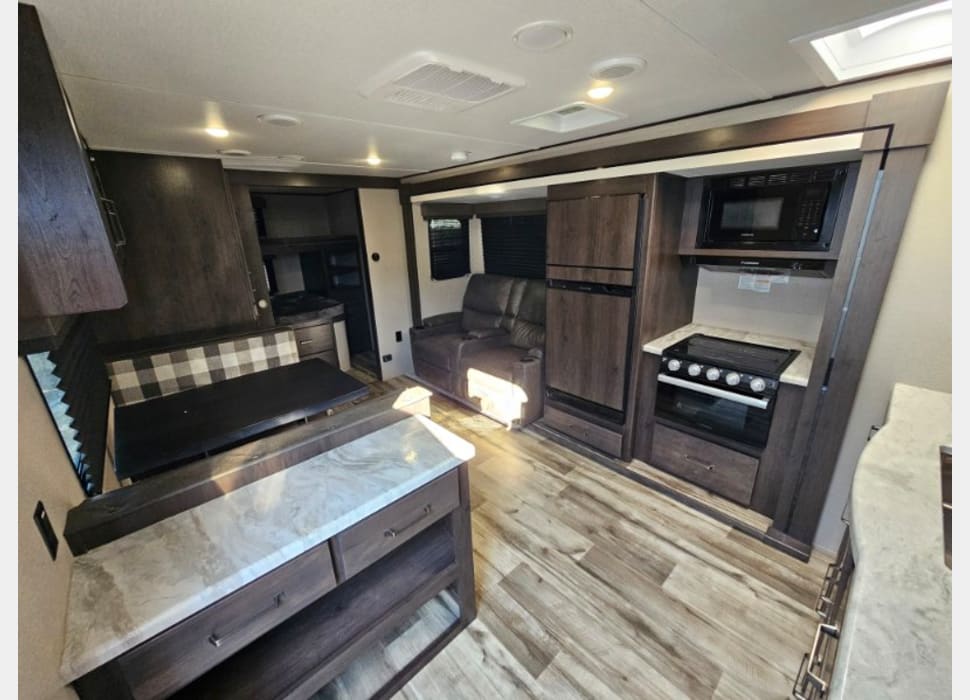 Travel Trailer rentals in Versailles