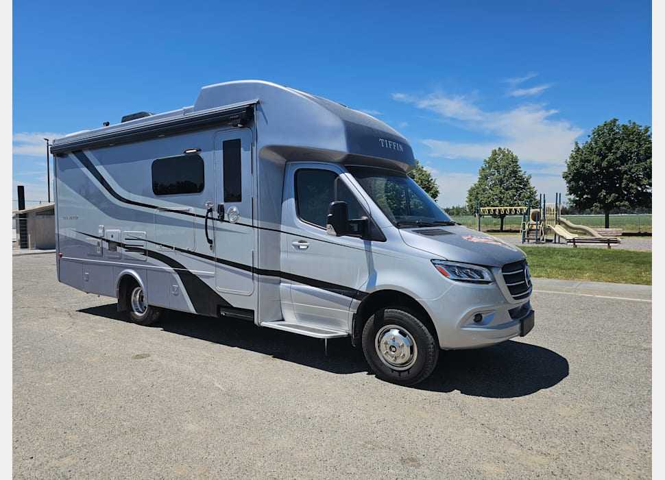 Class C Motor Home rentals in Idaho Falls