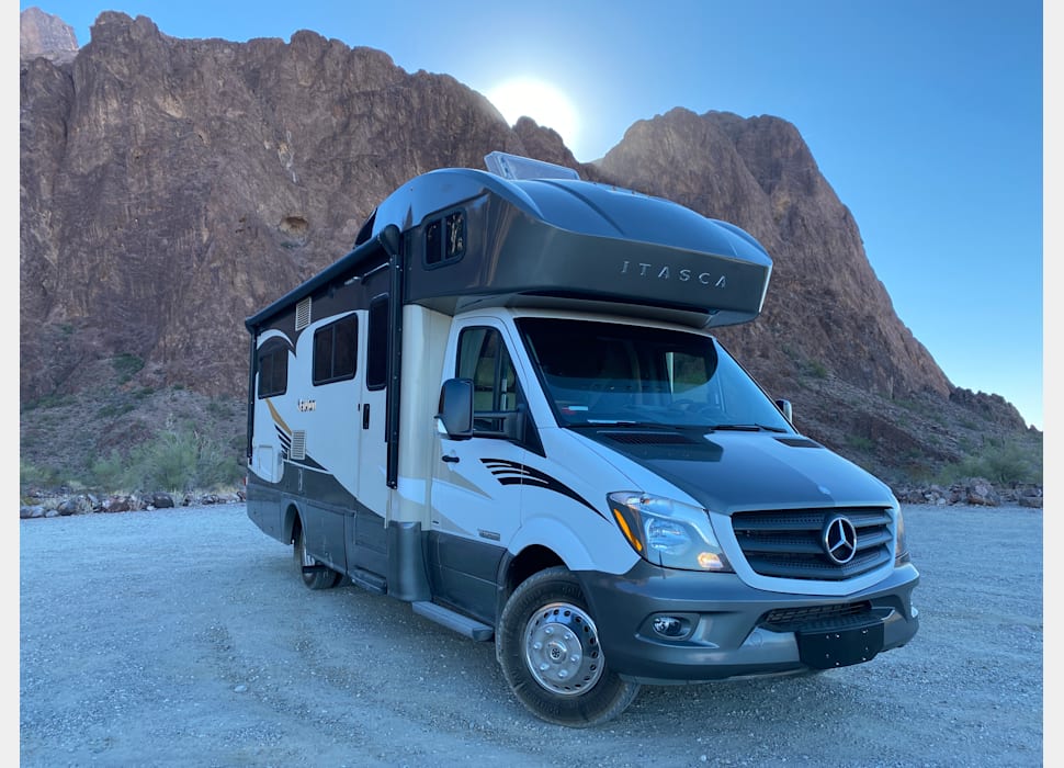 Class C Motor Home rentals in Sacramento