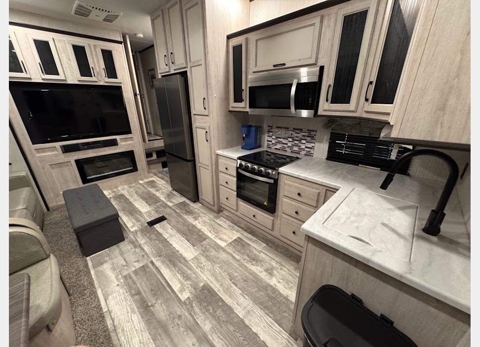 Fifth Wheel rentals in Richmond Hill